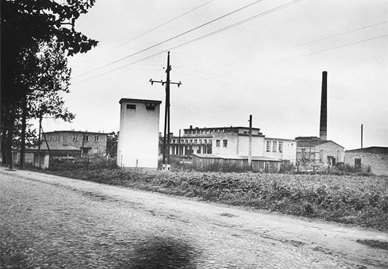 Widok zewnętrzny zakładu mleczarskiego